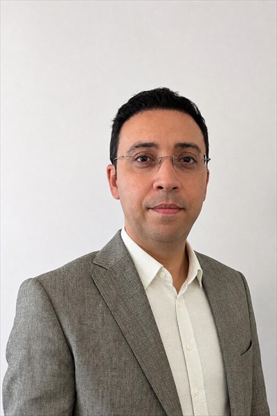 Profesör Doktor UTKUCAN ŞAHİN